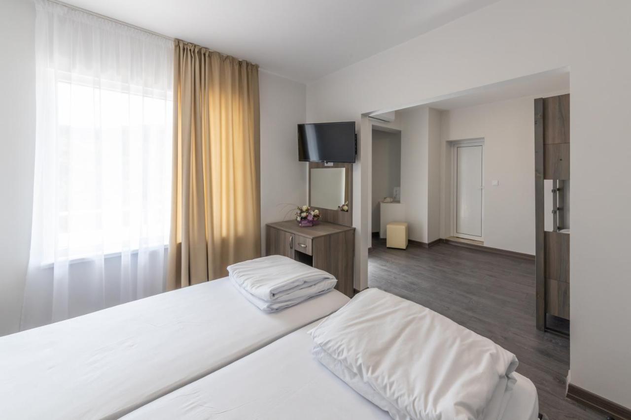 Мотел "Релакс" Motel "Relax", Балчик, Exterior foto